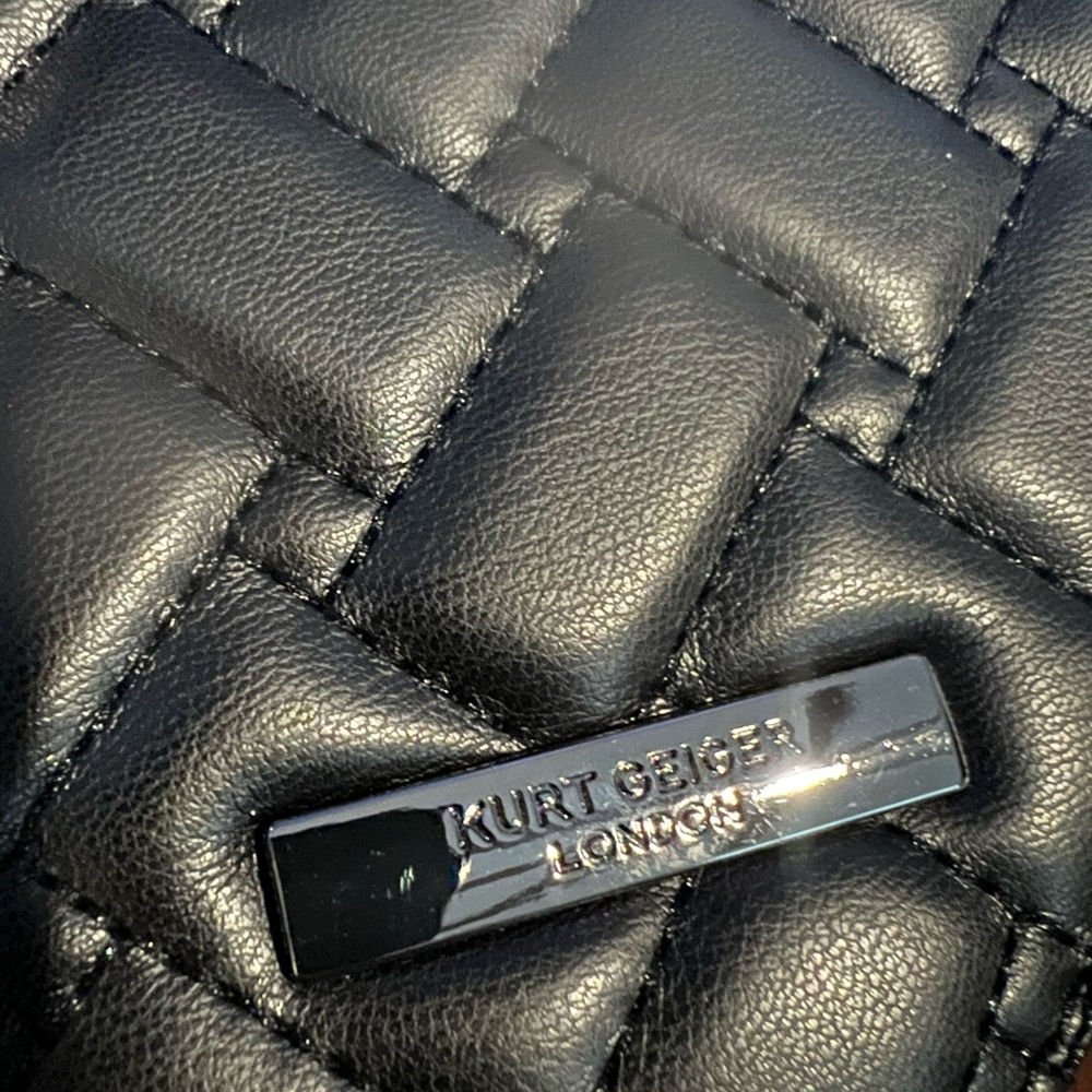 Kurt Geiger Black Quilted Heart Crossbody Bag BRAND NEW - Picture 4 of 12